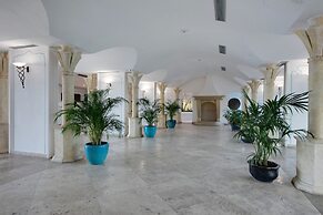 Phi Hotel Sighientu