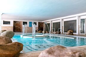 Phi Hotel Sighientu