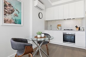 Azure Apartments by Urban Rest
