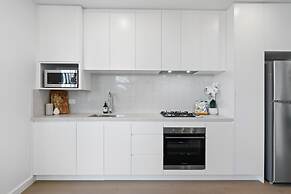 Azure Apartments by Urban Rest