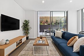 Azure Apartments by Urban Rest