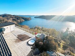 4 Star Holiday Home in Fitjar
