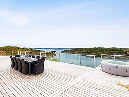 4 Star Holiday Home in Fitjar