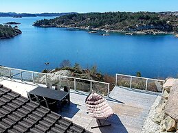 4 Star Holiday Home in Fitjar