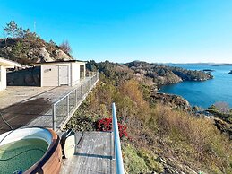 4 Star Holiday Home in Fitjar