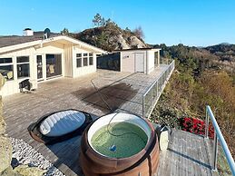 4 Star Holiday Home in Fitjar