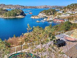 4 Star Holiday Home in Fitjar