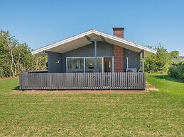 6 Person Holiday Home in Juelsminde