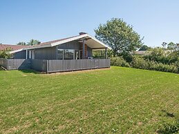 6 Person Holiday Home in Juelsminde
