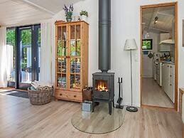 5 Person Holiday Home in Grenaa
