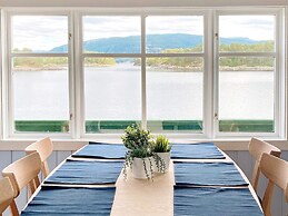 6 Person Holiday Home in Lindas