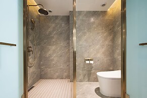 Mercure Harbin Hexing Road