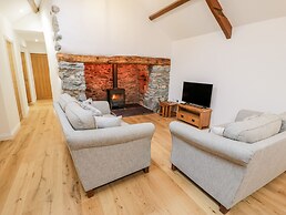 Tŷ'n Lôn Bach