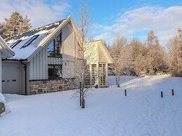 Golden Eagle Lodge