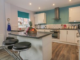 Cosy Coast Cottage