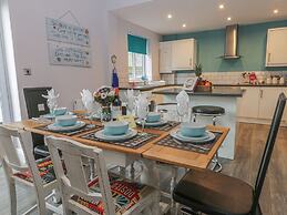 Cosy Coast Cottage
