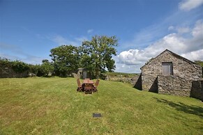 Panteurig Farmhouse