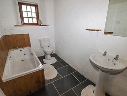 Panteurig Cottage