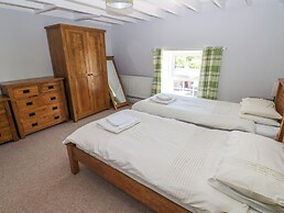 Newton West Farm