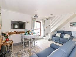 5 The Coach House