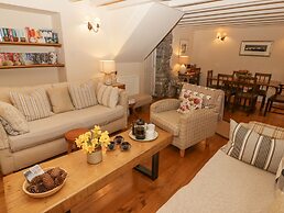1 Cheriton Row