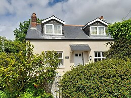1 Cheriton Row