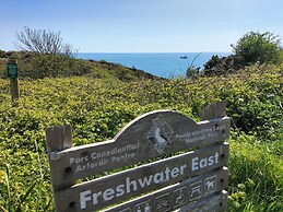 34 Freshwater Bay