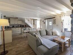 Middle Cottage