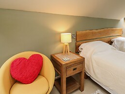 Nevern House