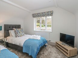 Lakeside Cottage