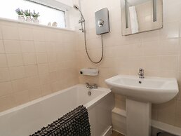 9 Manorcombe Bungalows