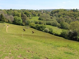 Hilly Field Barn