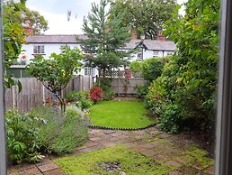 2 Ashby Place