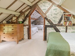 Lower Dolgenau- The Cottage