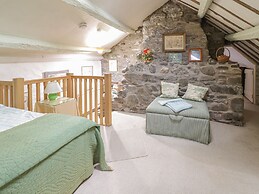 Lower Dolgenau- The Cottage