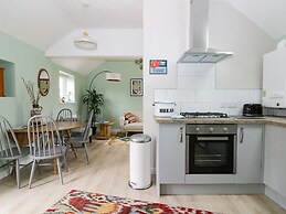 Robin's Nest Cottage