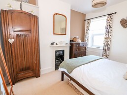 Carrstone Cottage