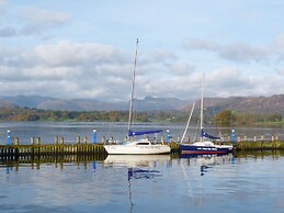 Tarn Lodge