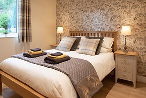Larchwood Lodge