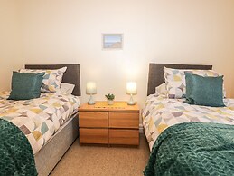 Cosy Bee