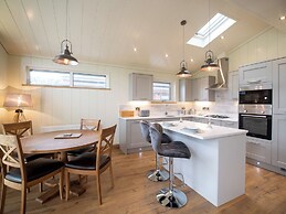 Otter Lodge