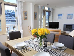 2 Embankment House