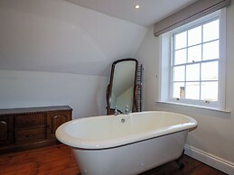 Groomes Country House