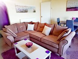 Llys Madoc, The Top Flat