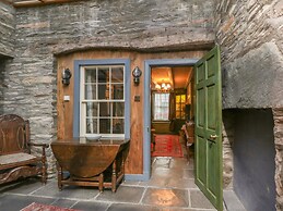 The Precinct House