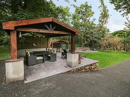 Bryn Derwen Lodge