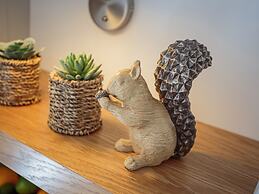 Squirrel Cottage