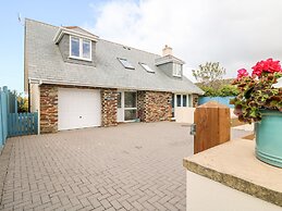 Trevose House