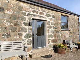 Tyddyn Sianel - Derw
