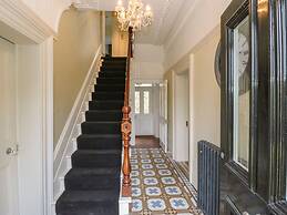 Ash Villa